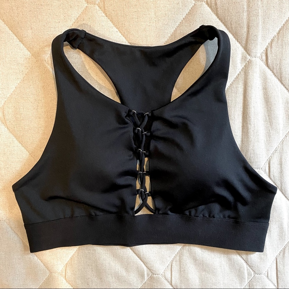 EUC VS PINK Ultimate black lace-up sports bra